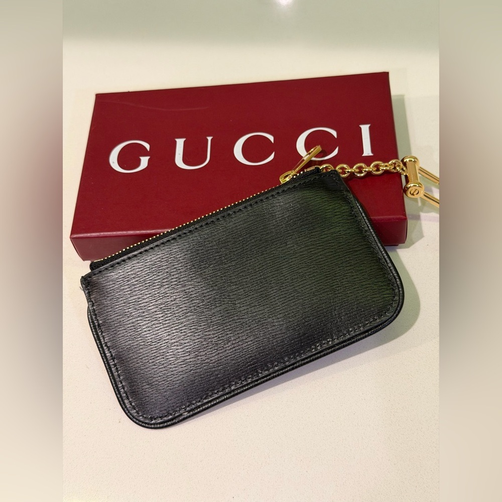 GUCCI Zip key case with script - Picture 5 of 15